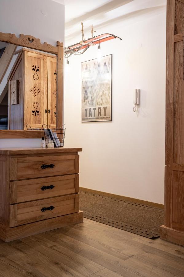 Czerwona Izba Apartament *